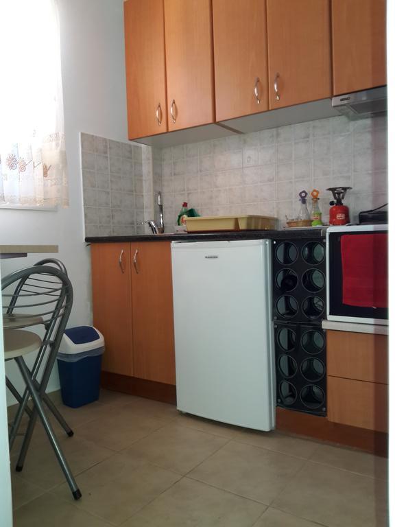 Rodon Apartments Tsoukaládhes Esterno foto